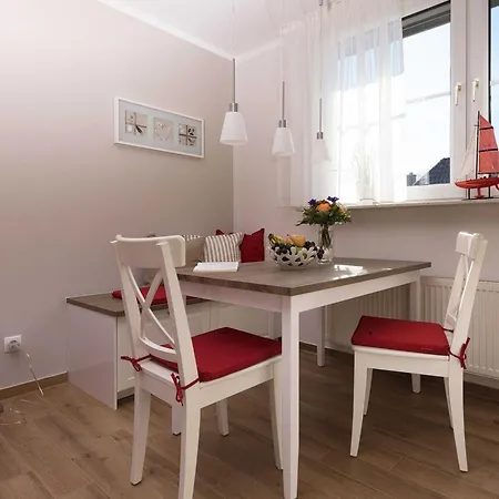 Appartementhaus 2 - Urlaub Zwischen & Bodden Zingst